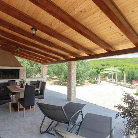 Awesome Home In Smokvica With Kitchen Luaran gambar