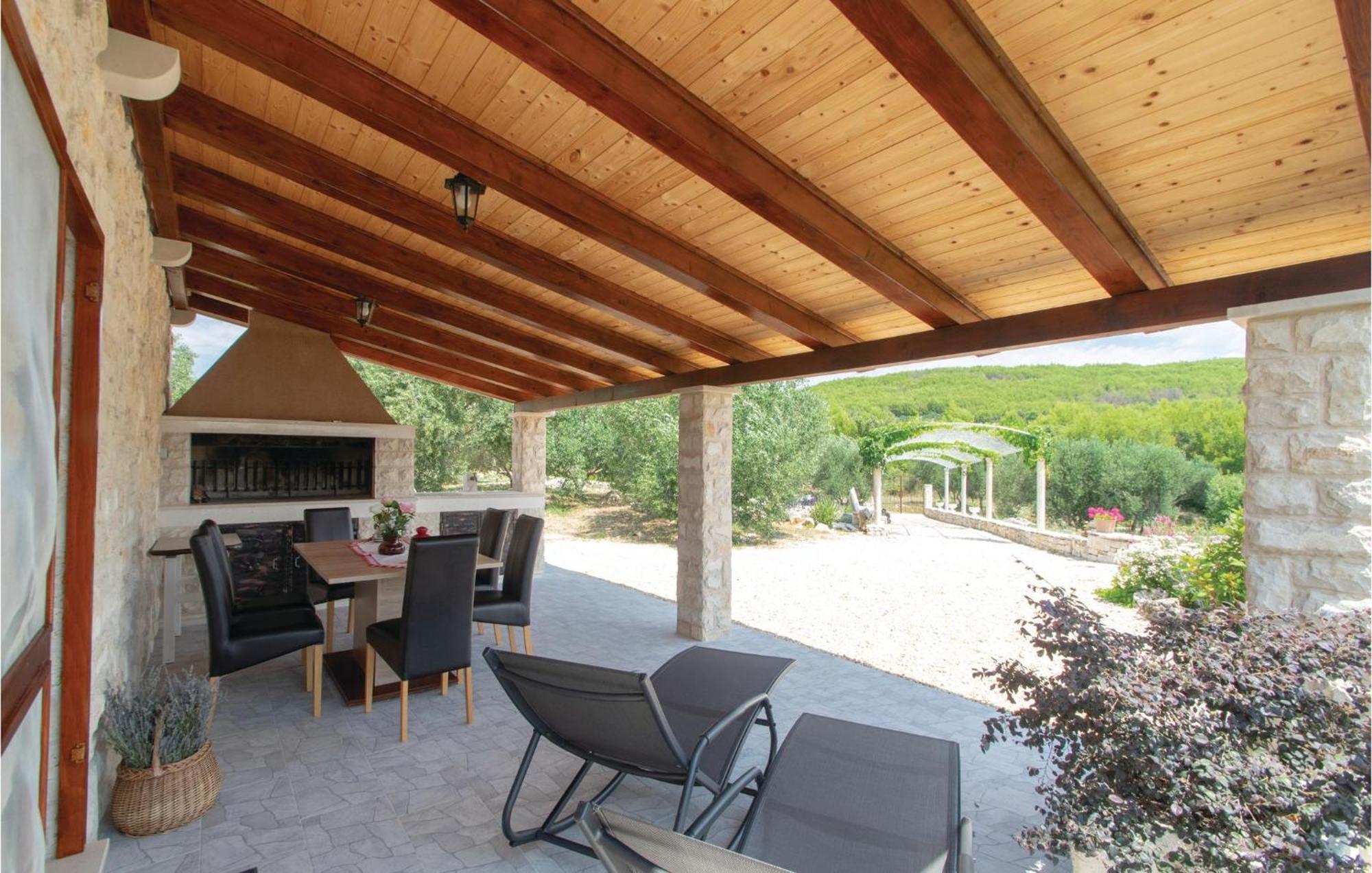 Awesome Home In Smokvica With Kitchen Luaran gambar