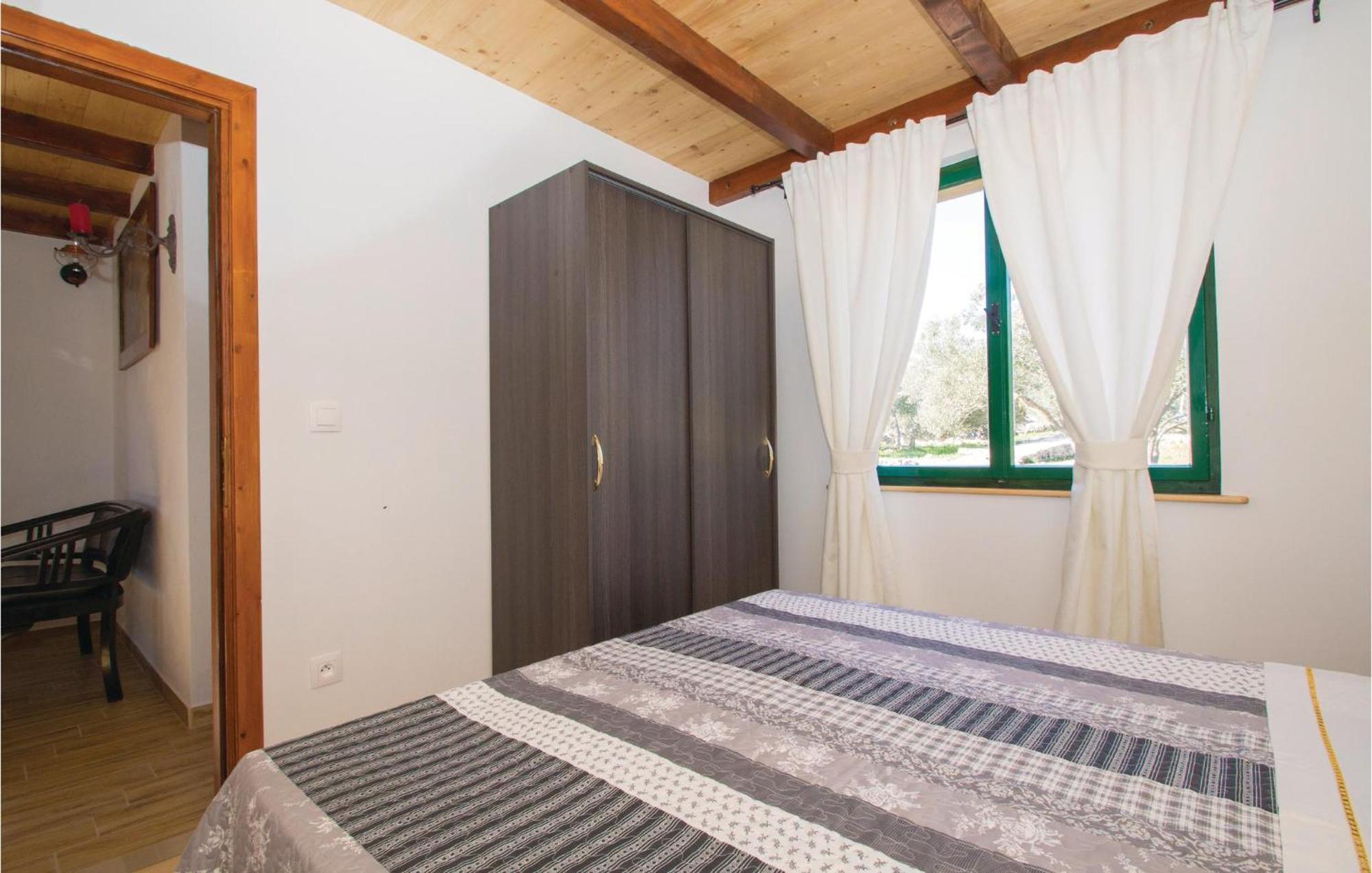 Awesome Home In Smokvica With Kitchen Luaran gambar